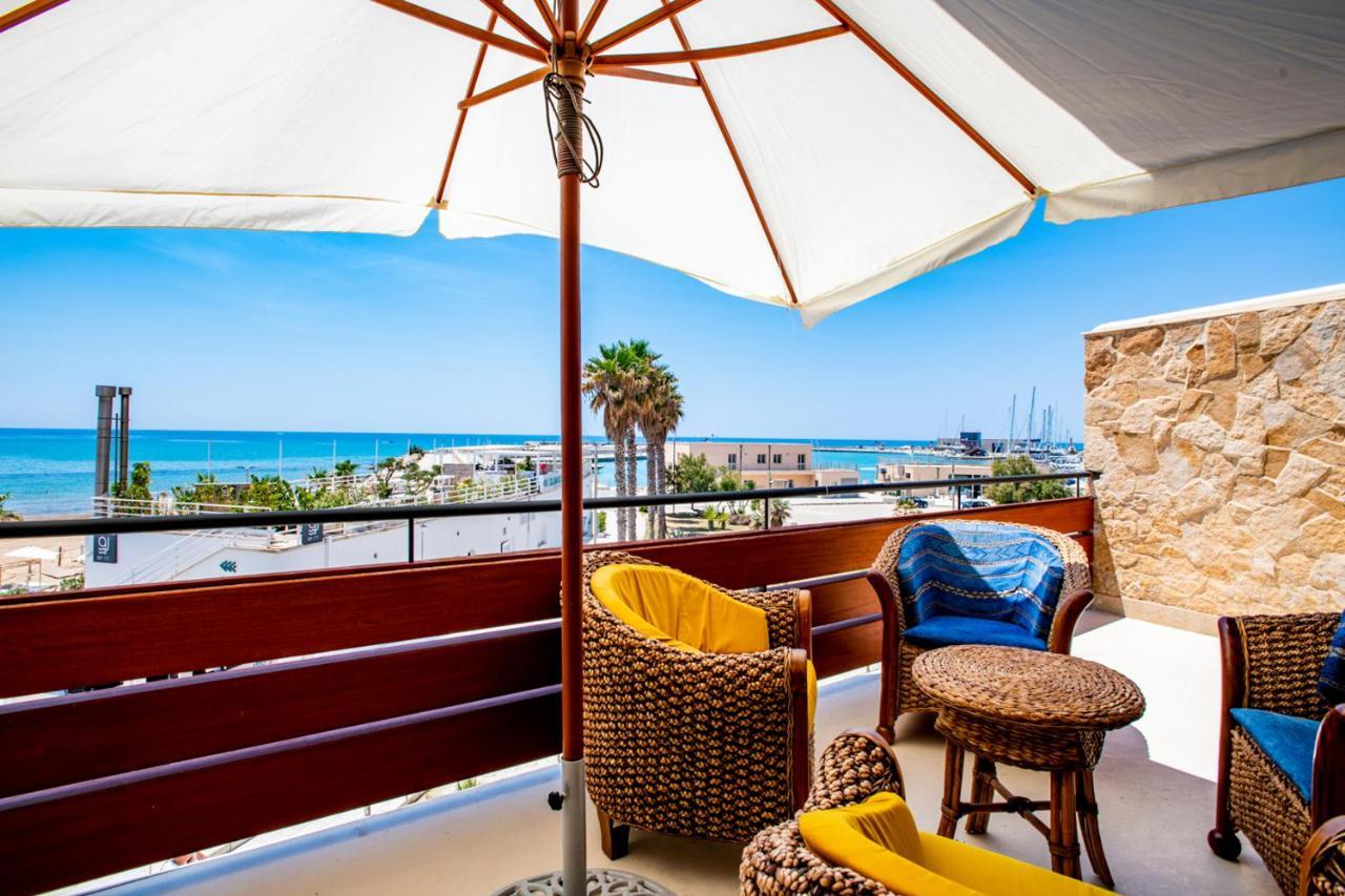Delposto Marina Di Ragusa Ngoại thất bức ảnh