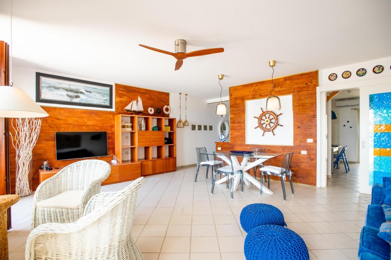 Delposto Marina Di Ragusa Ngoại thất bức ảnh
