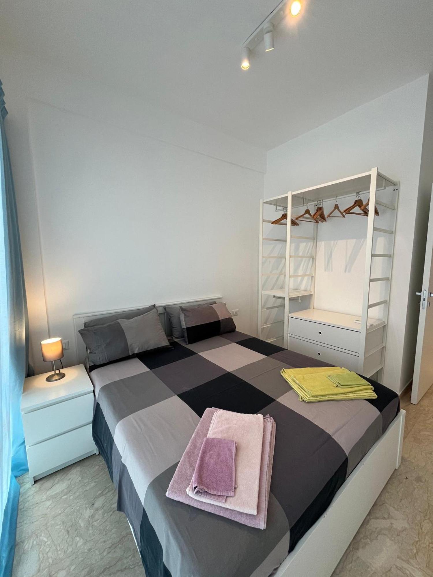 Delposto Marina Di Ragusa Ngoại thất bức ảnh