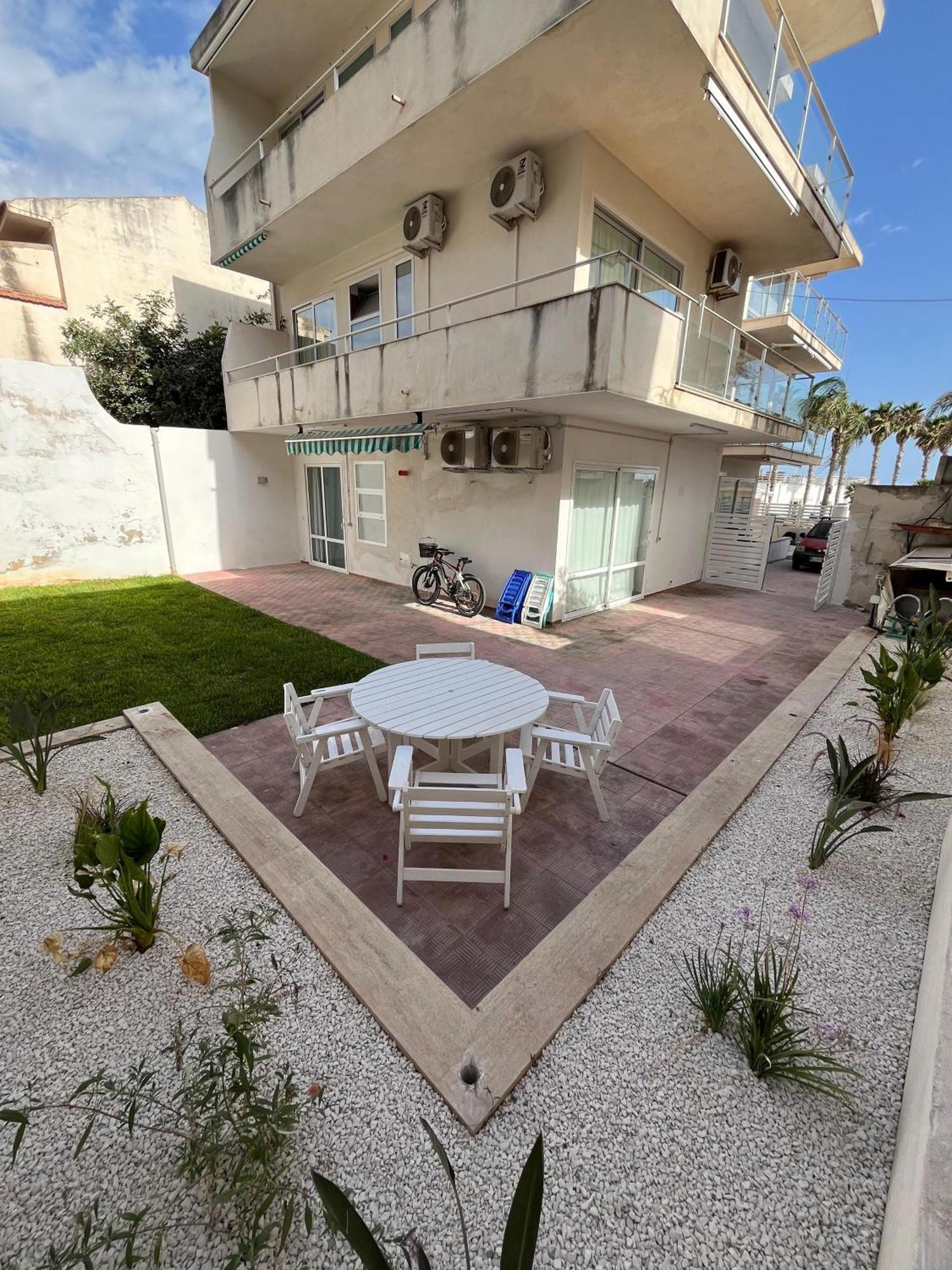 Delposto Marina Di Ragusa Ngoại thất bức ảnh