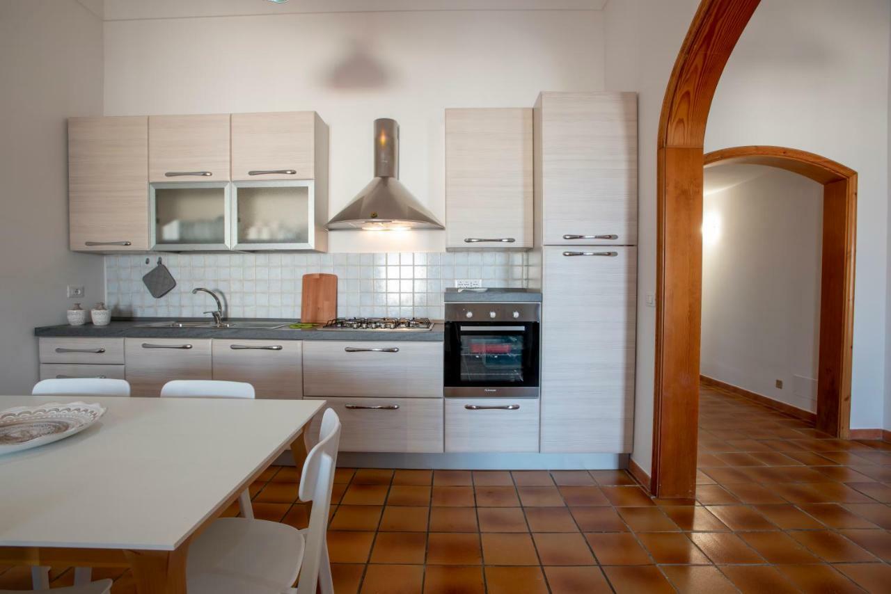 Delposto Marina Di Ragusa Ngoại thất bức ảnh